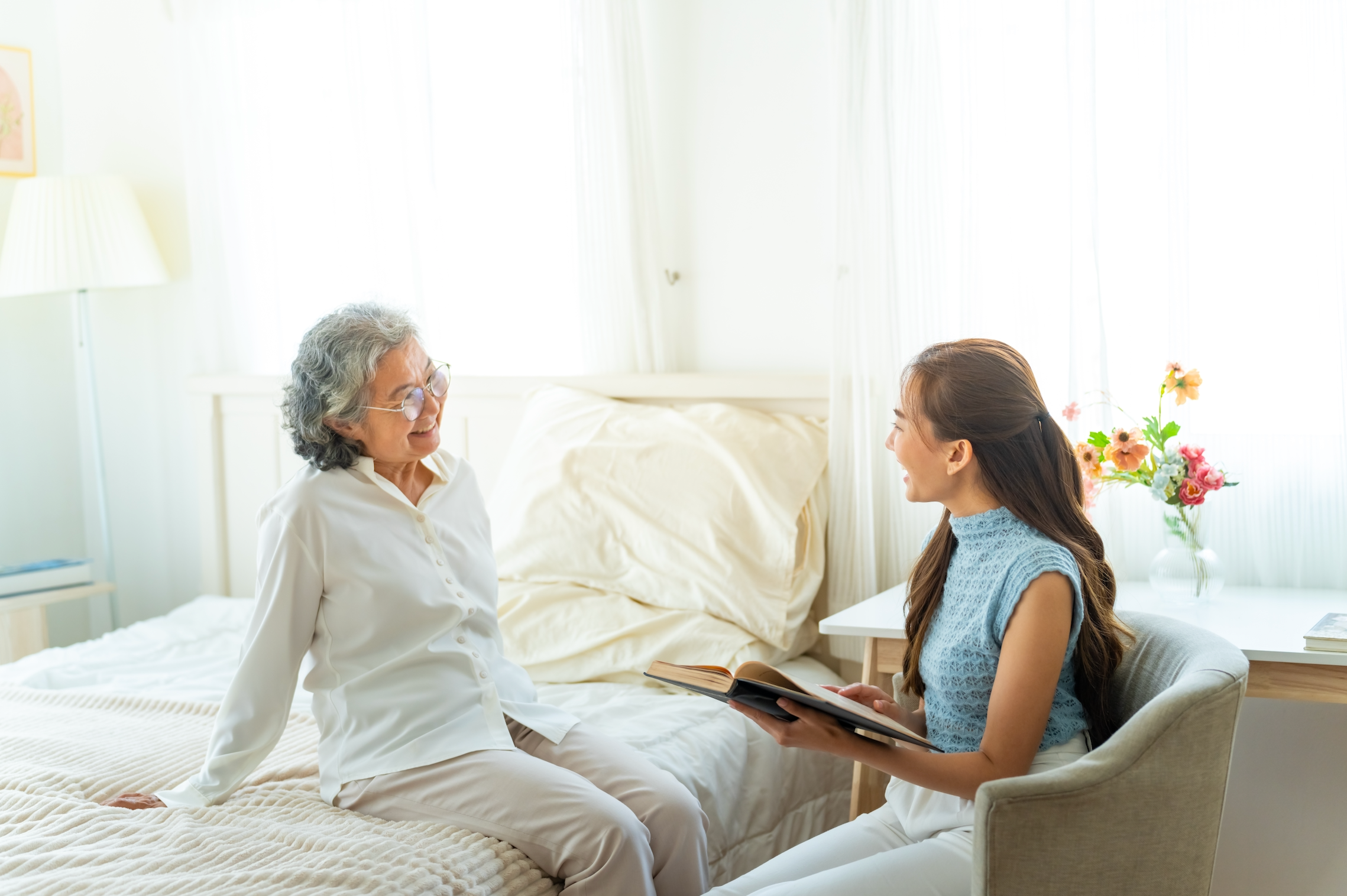 How to Create a Safe and Accessible Bedroom for Seniors -  Automatic Night Lights - Quad Cane: Extra Stability, Adjustable - The Stabilizer Walker for senior - Mobility walker accessories -  Stabilized Steps 